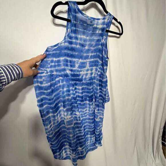 Woman’s peplum (high/low), long tail shirt. Swimsuit coverup or tank with flair. - Picture 6 of 10